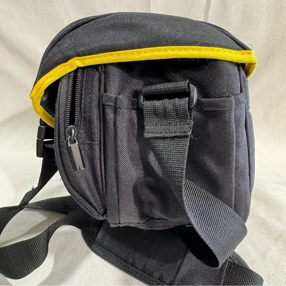 Nikon Camera Bag with Removable Padded Sections - Picture 4 of 15